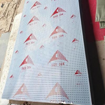 China Perforated Stainless Steel Metal Sheet Plate SUS304 SUS316L SUS310S SS Sheet With Holes for sale