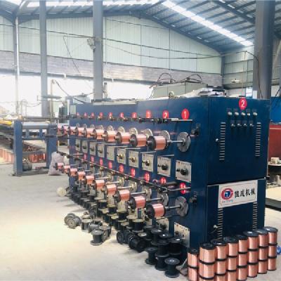 Chine Fil de cuivre non recouvert Fil nu solide T2 pur Coil de cuivre rouge à vendre