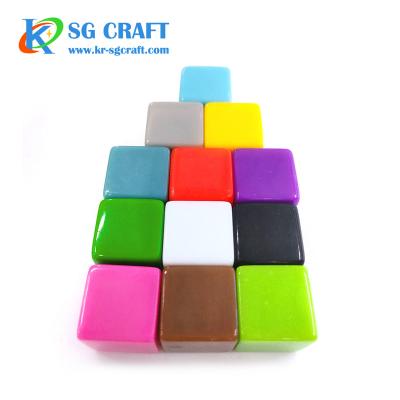 China DND Games Wholesale Cheap Plastic D6 Resin Custom Engraved Colorful Logo Simple Different Colors Round Corner Square Blank Dies for sale