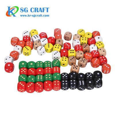 China DND Games Wholesale Custom Natural Wood Carved Round Different Colors Corner Die Wood Bead Mini Dice For Board Game Hexagon for sale