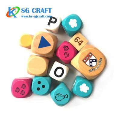 China DND Games Natural Wood Cut Round Corner Different Colors Dies Custom Wood Beads Point Number Pattern 10-60mm Hexagons for sale