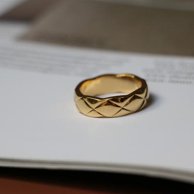 China CLASSIC Fashion 18K 18K Gold Plated Female Classic Ring Custom Simple Design Ladies Ring for sale