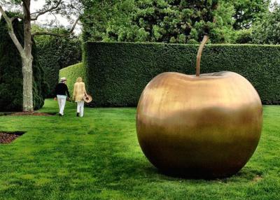 China Grote het Beeldhouwwerktijdgenoot van Apple van het Bronsstandbeeld voor Tuindecoratie Te koop