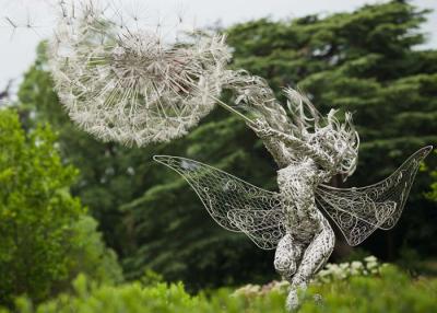 Chine Le fil féerique de pissenlit de danse d'acier inoxydable sculptent 200cm hauts à vendre