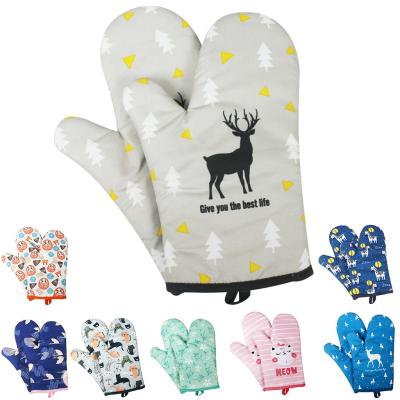 China New Arrival Printed Oven Glove Apron and Oven Glove Set Heat Resistant Oven Mitts for sale