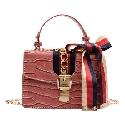 China Fashion Leather Cross - Body Clips Women Handbags Ladies Bags With Scarf Purses Crocodile 2021 Designer Handbags Famous Brands Bags for sale