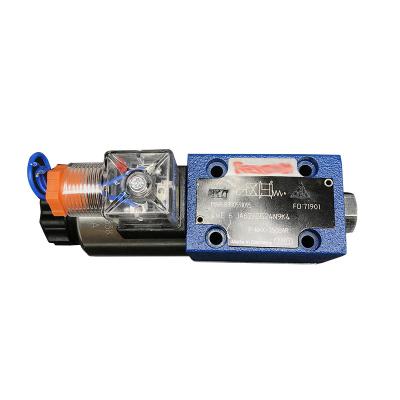 China Aluminum alloy 4WE series DC24V 4 US 6 JA 62 EG direct operated hydraulic directional spool valve. 24N9K4 R900561290 for sale