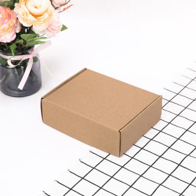 China Recyclable Folding Box Kraft Paper Can Be Customized Window Opening Wristband Paper Boxes With Logo Custom for sale