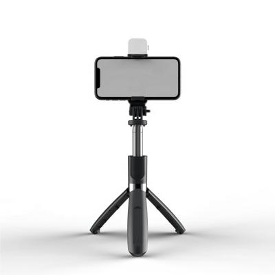 China Portable Flexible Self-Timer With Lazy Tripod Phone Holder Mobile Phone Bracket Camouflage Tripod for sale