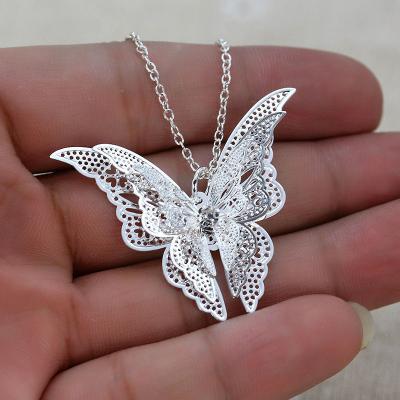 China FASHIONABLE Elegant Silver Plated Butterfly Pendant Necklace For Women Jewelry for sale