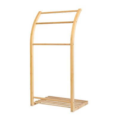 China Sustainable natural bamboo towel rack with shelf. Towel rack for bathroom floor, outdoor pool area or hot tub for sale