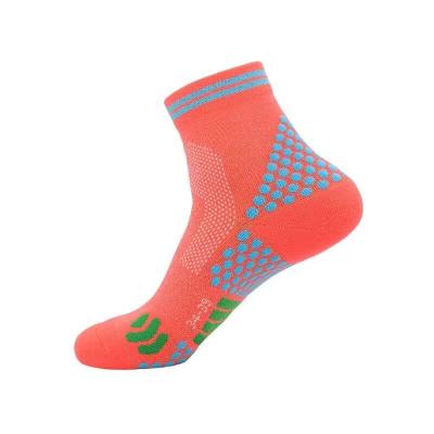 China Sustainable Summer men's and women's marathon running socks towel bottom thin short socks absorb sweat and dry quickly for sale