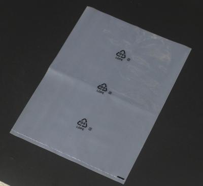 Chine 150 * 200 millimètres de PE en plastique de blanc imperméable de sachet avec le logo imprimé adapté aux besoins du client à vendre