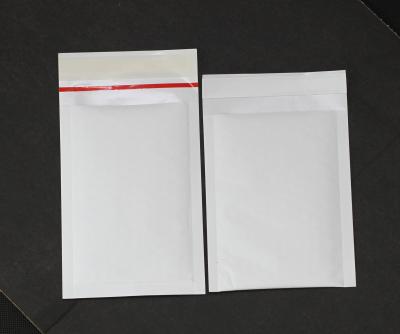 China De hoge Misstap past witte Kraftpapier-Bel Mailer, Beschermde Port Postzakken 160*200+40mm en 150*180+40mm aan Te koop