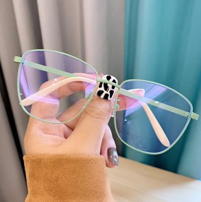 China Designer Blue Light Blocking Women's Anti-Glare Computer Transparent Spectacle Frame Blue Light Glass Frames Anti Glare for sale