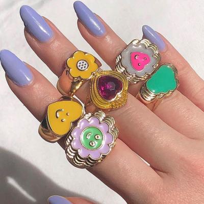 China Wholesale Cute Smiley Ring Accessories Cute Flower Ring Zinc Alloy Personality for sale