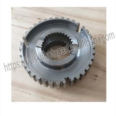 China High Quality Farms Tractor M6040 Spare Parts 3C301-34220 COUPLING for sale