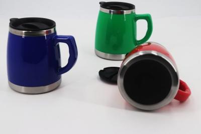 China Plastic Outside Stainless Steel Mug 500ml With Lids Polishing Finished for sale