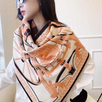 China New arrival warm wear designer Brand Luxury Carriage plaid pattern winter cashmere shawl scarf for women for sale