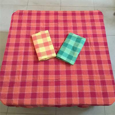 China Factory Direct Wholesale Checkered Wedding Party Plain Polyester Picnic Plaid Table Cloth Home Outdoor Table Cover for sale