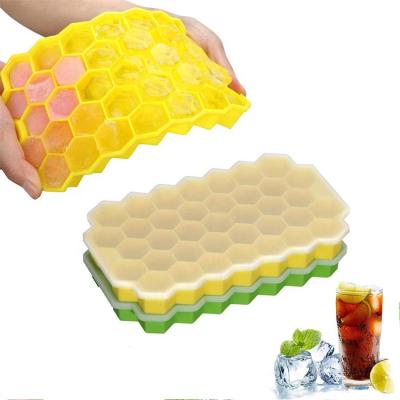 China Sustainable High Quality BPA Free Honeycomb Shape Silicone Ice Cube Tray With Lid for sale