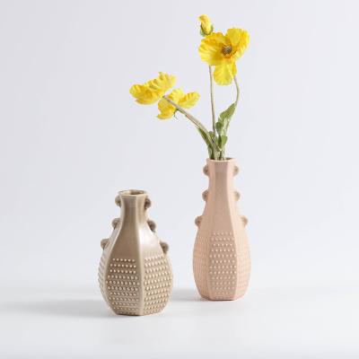 China New Mold Wedding Home Flower Small Size Modern Unique Shape Tabletop Floral Ceramic Vases for sale