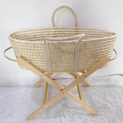 China Handmade Wholesale Corn Husk Baby Moses Basket Baby Moses Basket Cradle for sale