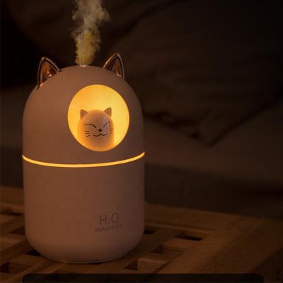 China New Design 300ml Quite Household USB Cool Mist Portable Humidifier With Atmosphere Lamp 2021 for sale