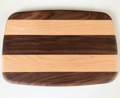 China Sustainable JINYU Unique Kitchen Cutting Board Natural Solid wood Morden Style for sale