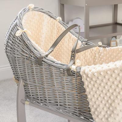 China Traditional Natural Wood Moses Basket / Baby Wicker Willow Woven Oval Handmade Moses Basket Wicker with Mat for sale