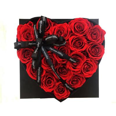 China Wholesale Perpetual Flower Preserved Roses Valentine's Day Gift Heart Shaped Box Preserved Flowers Gift Sets for sale