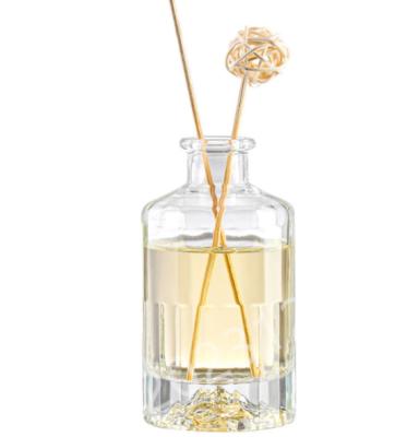 China 30ml 50ml 100ml Cosmetic Reed Diffuser Empty Glass Bottles With Cork And Natural Rattan Band for sale