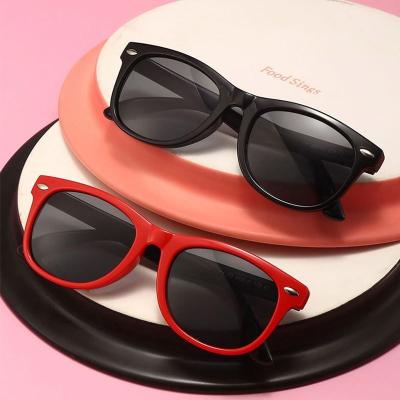 China Custom Fashion Sun Glasses Sunglasses For Kids Silicone Frame Sunglasses 2021 Polarized Lenses for sale