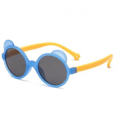 China Soft smart nylon elastomer kids sunglasses 400uv polarized sunglasses for kids. for sale