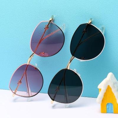 China 2021 Fashion Sunglasses Cartoon Kids Metal Round Sunglasses Polarized Stylish Children Sun Glasses For Girls for sale