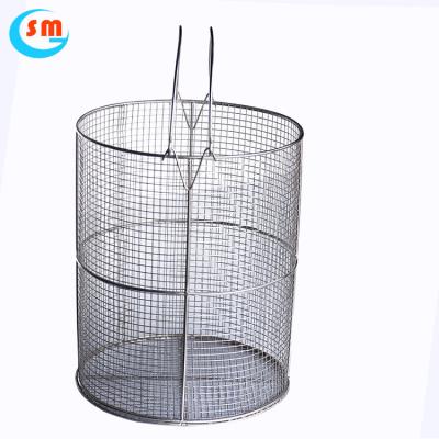 China Viable Manufacturing Wire Mesh Frying Basket Fruit Basket with Mesh Cover Stainless Steel Wire Mesh Basket for sale