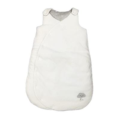 China 2022 Comfortable Breathable And Fashionable White Fabric Baby Sleeping Bag for sale