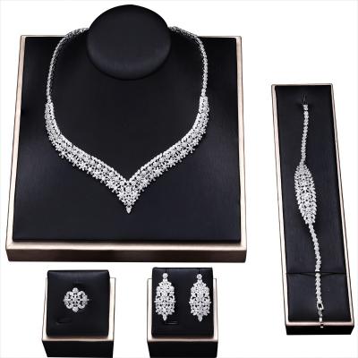 China FASHIONABLE Hot Selling Chunky Jewelry Sets With AAA Zircon For Party for sale