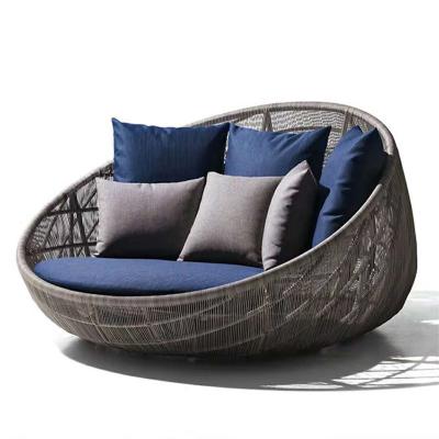 China Water Resistant 1.2M Indoor Lounge Modern Luxury French Outdoor Pool Sun Bed Convertible Rattan Sun Lounger for sale