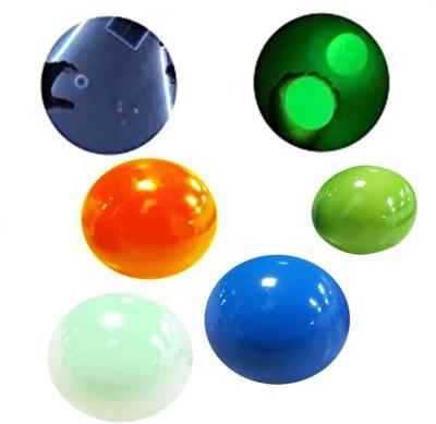 China Flouresent Ceiling Sticky Balls Eco-friendly Promotion Material Cheap Stress Anti Glow In The Dark For Kids And Adult for sale