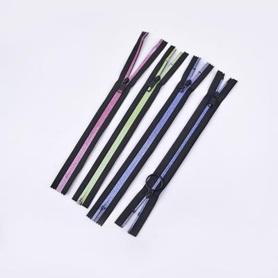 China Diy Factory Custom Sewing Accessories Double Sliders Zippers Jackets Coat Zipper Roll 5# Zipper For Sofa for sale