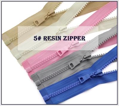 China 2020 Factory Price Wholesale Colorful Narrow End Lock Auto Plastic Zipper 5# Resin Zipper Automatic Plastic Zipper for Clothing for sale