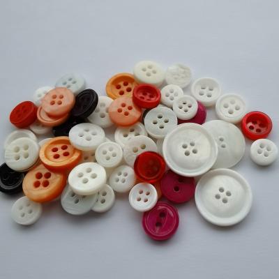 China Washable bespoke color pantone match buttons natural river shell button BROOM freshwater shell buttons for sale