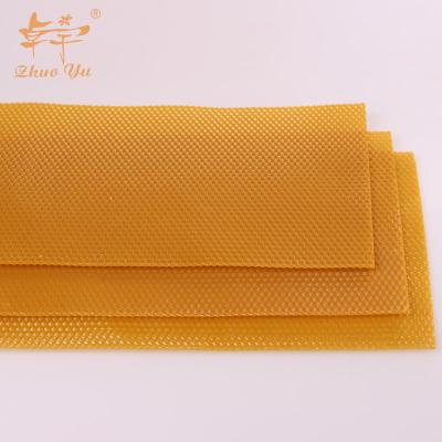 China 2021 Bee Frame Honey Beeswax Comb Sheet Pure Natural Beeswax Base for Beekeeping for sale