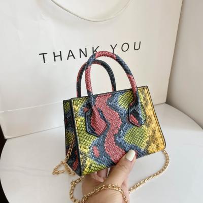 China BM9250 2021 Mini Snake Pattern Women's Handbags Purses Daily Hot Fashionable Women's Purses and Luxury Handbags for Women for sale