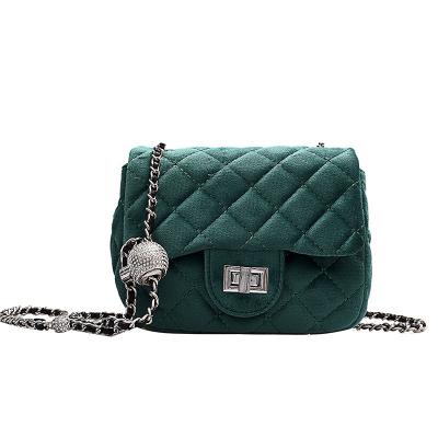 China BM9232 Daily Ready To Ship Winter Christmas Velvet Design Shoulder Bags Small Rhinestone Chain Square Bag Women Velvet Shoulder Bags for sale