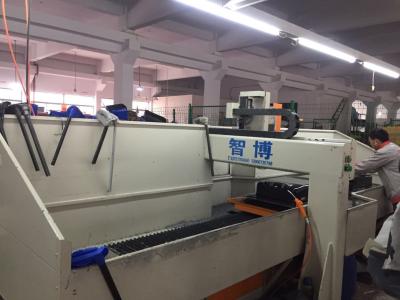 China High Speed 6 Axis Machining Center Semi - Closed 3 Phase 6 Axis Cnc Router for sale