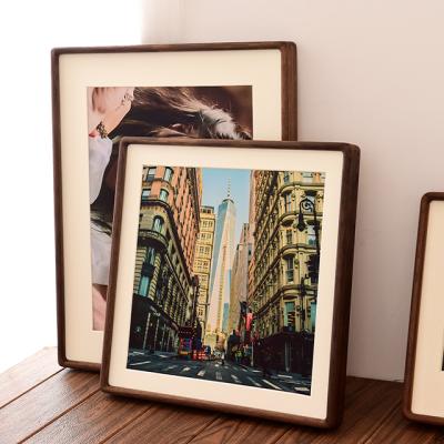 China Simplicity Modern Art Framed 20 Inch 24 Inch Solid Wood Picture Frames With Solid Wood Tenon And Photo Frame for sale