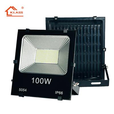 China IP65 150W LED Courtyard Street Parking Lot Outdoor Waterproof Highlight Projection Floodlight for sale