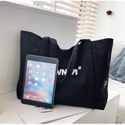 China Amazon Hot Sale Eco Cotton Tote Shopping Bag Handled Zipper Pocket Inside Canvas Cotton Bag for sale